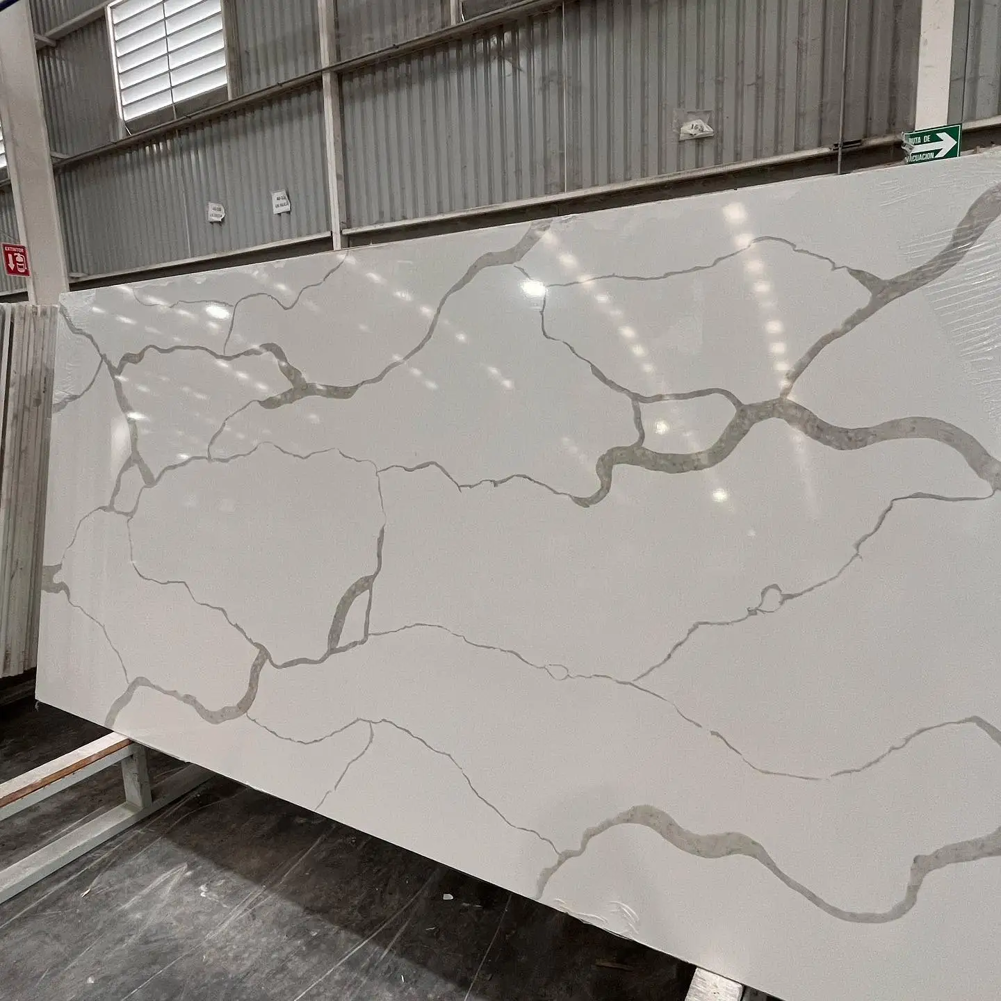 YDSTONE Kitchen Countertop Island Calacatta Gray Quartz Slab Artificial Quartz Stone Slab