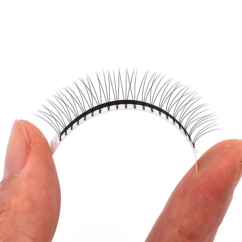 LashPlus Hand Made Pbt Premade Short Stem Lashes XL 6D Premade Volume Fans Eyelash Extension Supplies Private Label