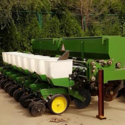 
Corn/wheat/peanut planter 