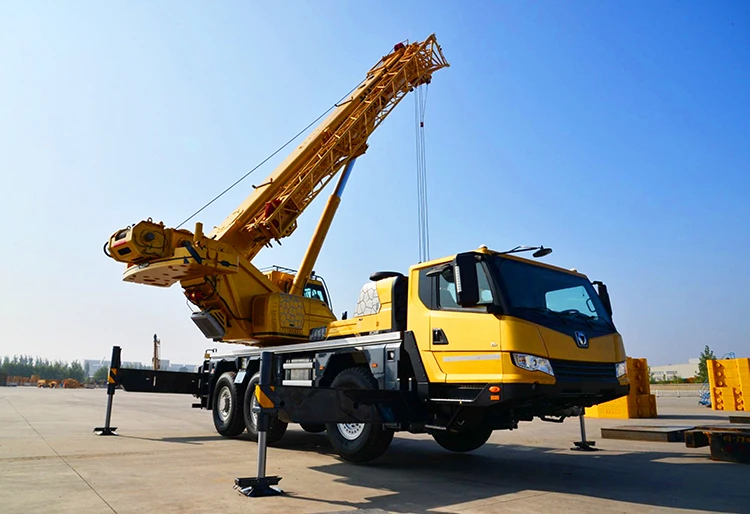 XCMG Official 40t 35m 4-Section Telescopic Boom Crane XCA40_E All Terrain Crane for the European
