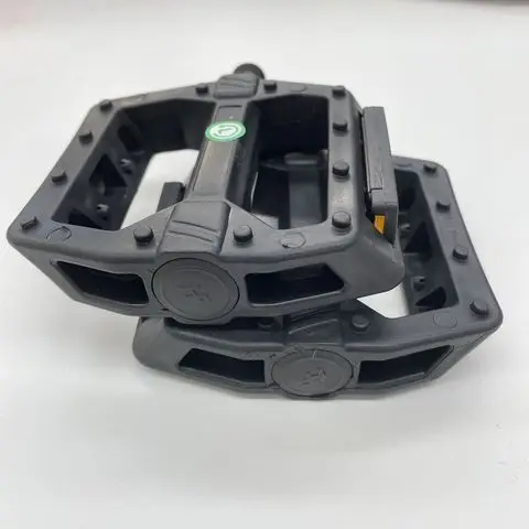Bicycle Pedals Mountain Bike Pedal Plastic Black with Ball Bearing High Quality Wholesale