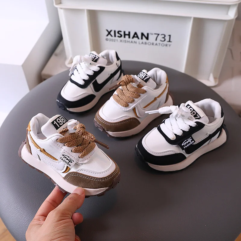 Walking Style Back to School Shoes for Children Wholesale Retro Boys Girls Sneakers Cheap Sports Footwear Soft Kids Casual Shoes