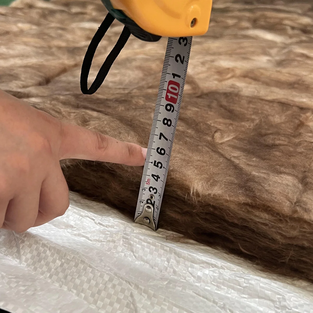 Металлическая изоляция крыши и стен теплоизоляция R1.3 R1.5 R1.8 R2 R2.5 R3 R3.2 R3.6 Australia эко-Стекловолоконный рулон