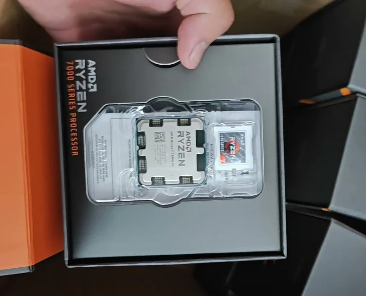 Настольный процессор 4 2 ГГц 8 ядер разъем AM5 AMD R7 7800X3D игровой