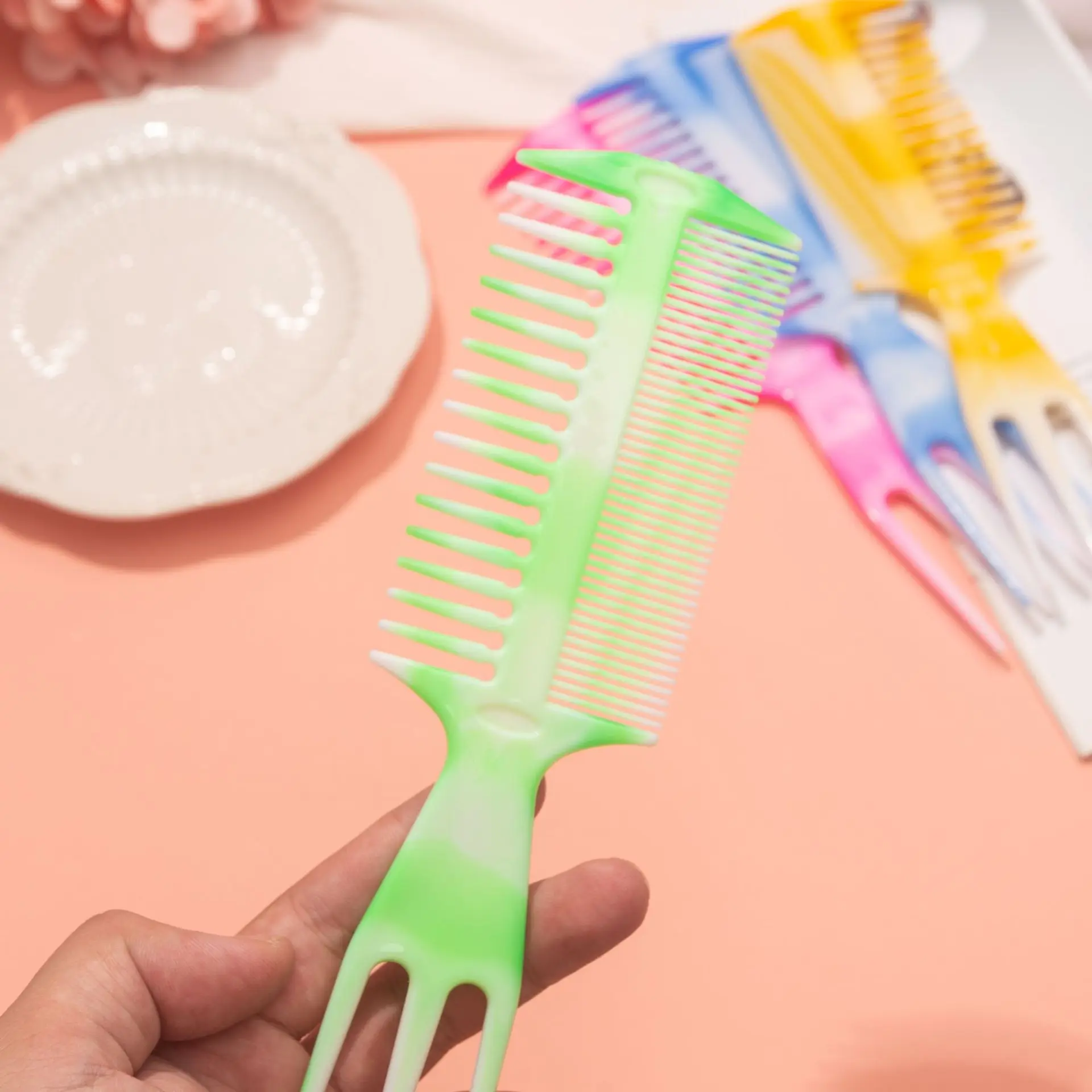 4pcs Hairdressing Comb set Men Hair Comb Oil Hair Comb for Barber Home