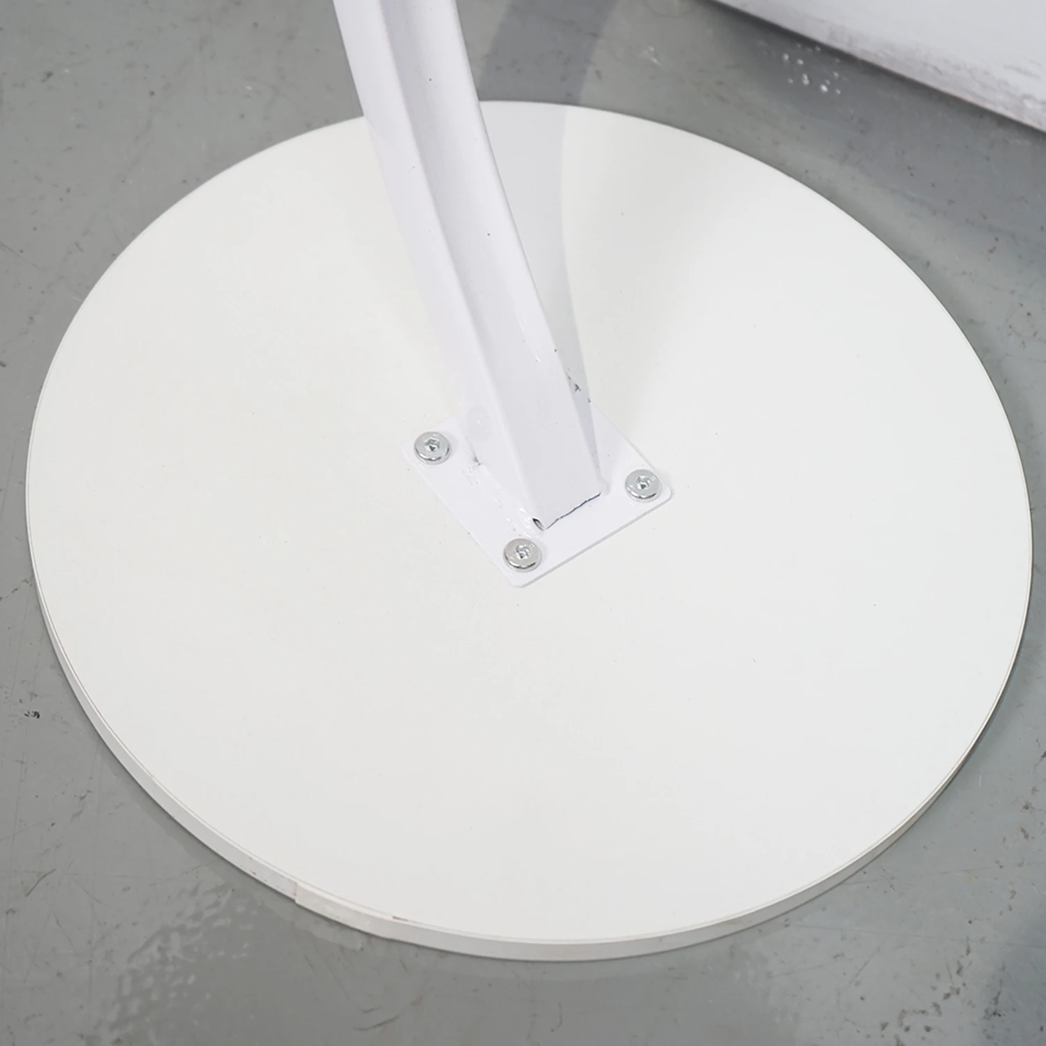 C-Type Solid Steel Frame Modern Nightstand  Easy to Install Move It at Will Side End Bedside Table  Small Space Side Table