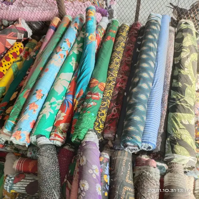 Wholesale stock woven rayon viscose floral  printed  100% rayon mix ready goods by kg price
