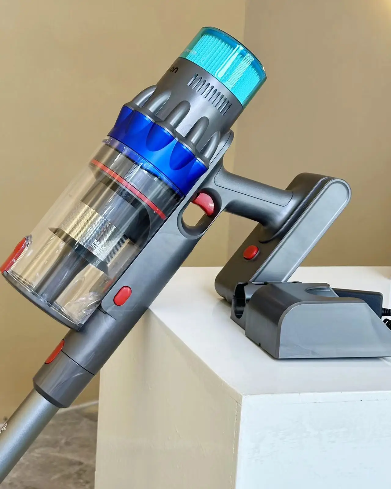 Factory Price Hot Selling New Dysons V15 Detect Cordless Stick Vacuum Cleaner With Strong Motor For Housework