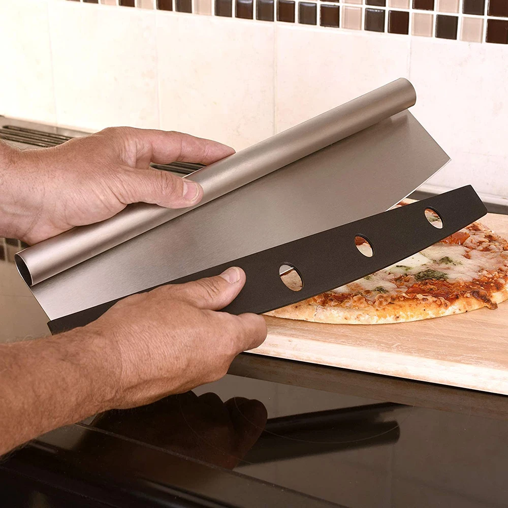 Factory audit plastic blade cover stainless steel pizza cutter