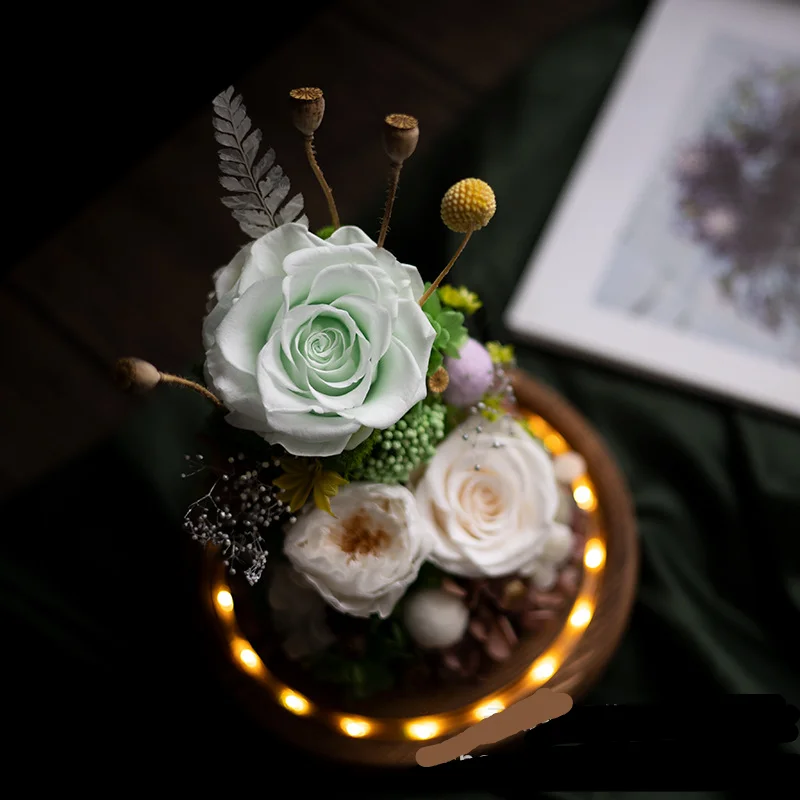 Wholesale Handmade Customized Preserved Flowers Plants Romantic Gift Forever Roses Preserved Roses In Glass Dome Flower