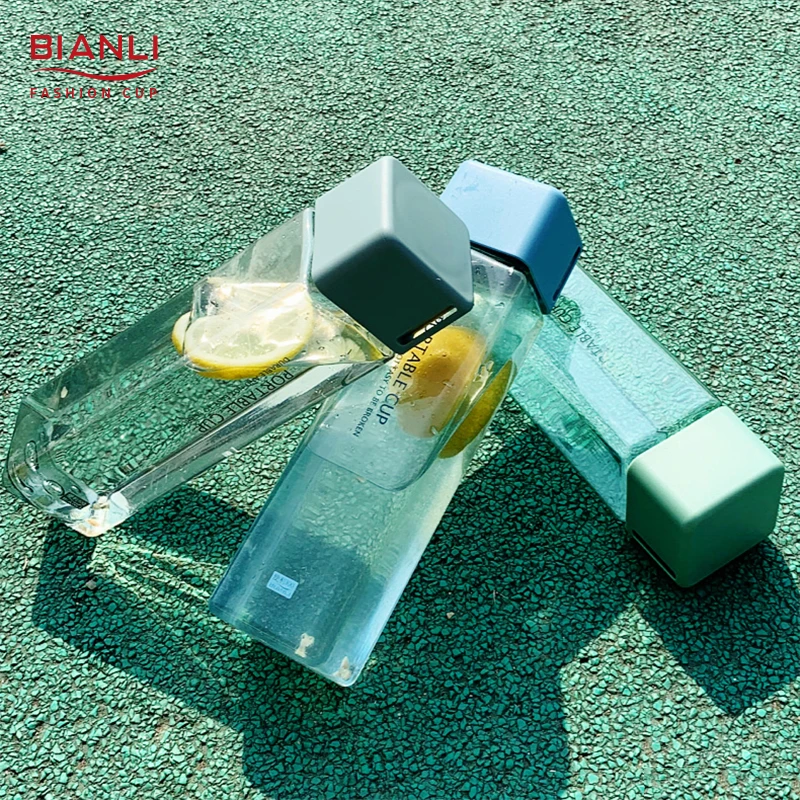 Custom Logo Outdoors Portable Reusable Dinking Gym Sports Plastic Classic Water Bottles