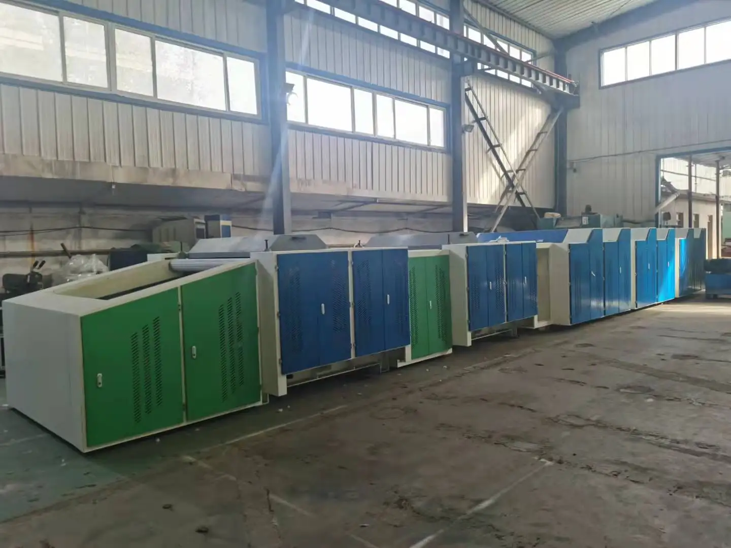 Garment waste denim yarn textile recycling machine for opening and cleaning