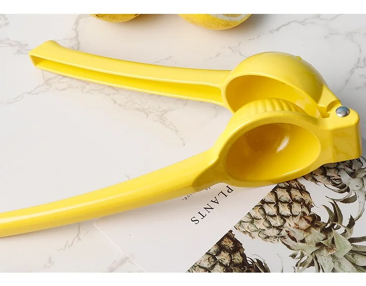 manual custom color and size aluminium alloy lemonclip mini stainless steel lemon juicer squeeze