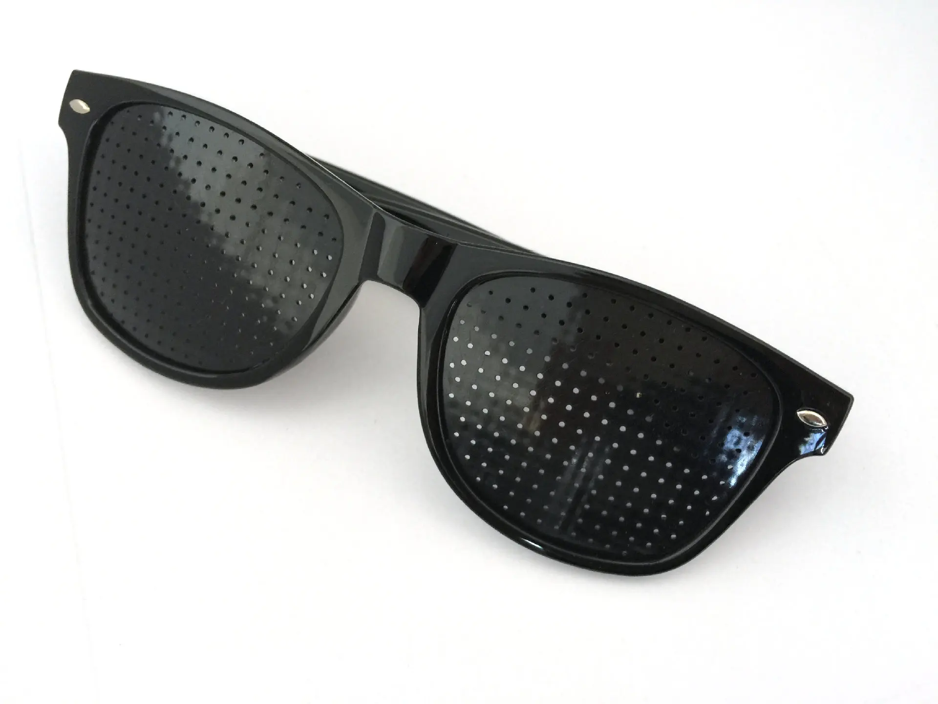 Wholesale Luxury Brand Famous Designer New Men And Women Glasses Frame Pinhole Glasses Eyelet Glasses