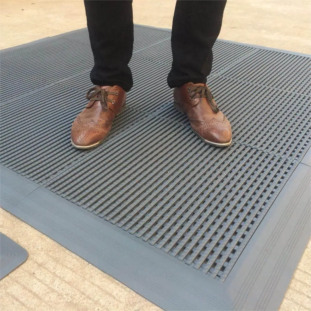 Non-Slip Waterproof interlocking deck tiles Drain Pool Shower Bath Kitchen Cushion Tiles swimming pool mats for Wet Areas