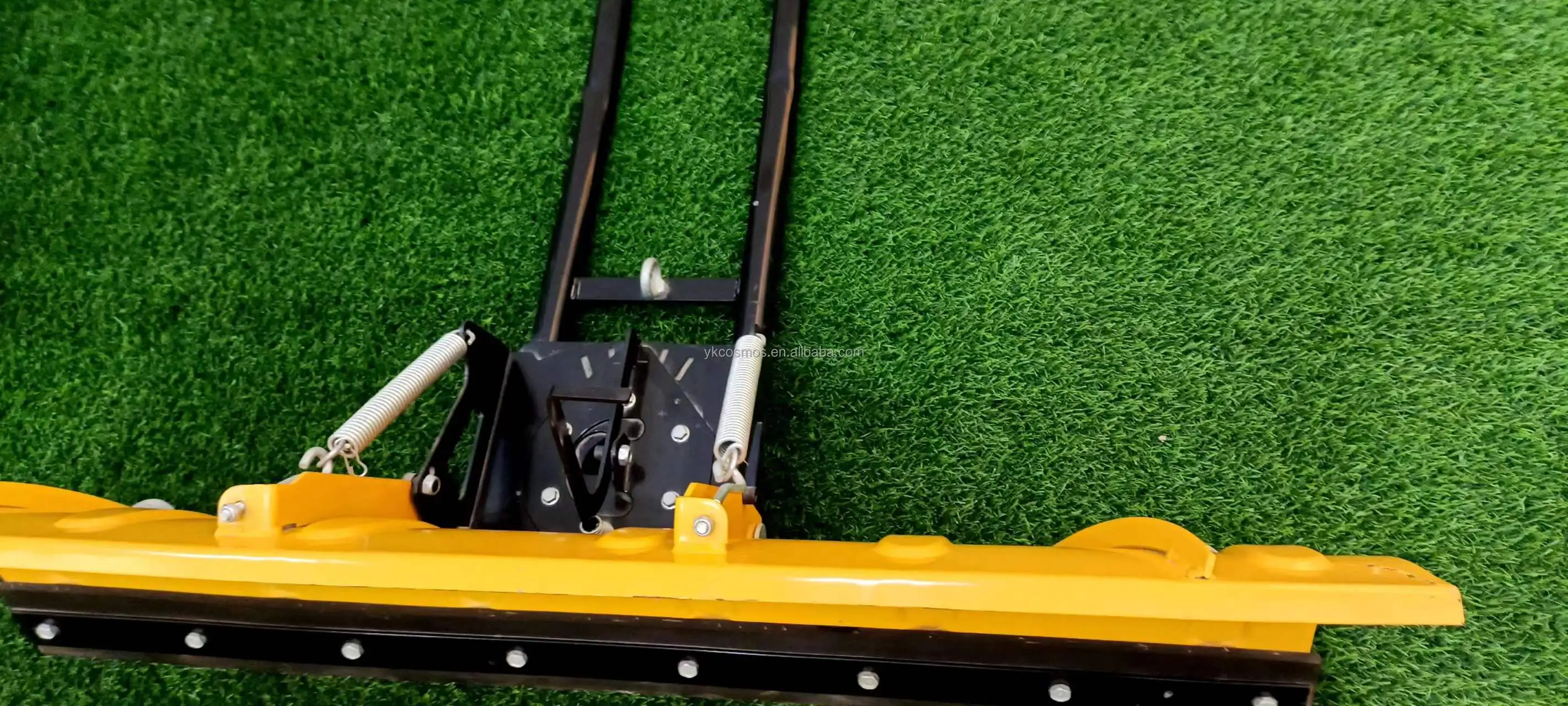 140CM Rolling Snow Shovel and snow pusher snow move with Rotatable Steel Blade suitable for every car and truck