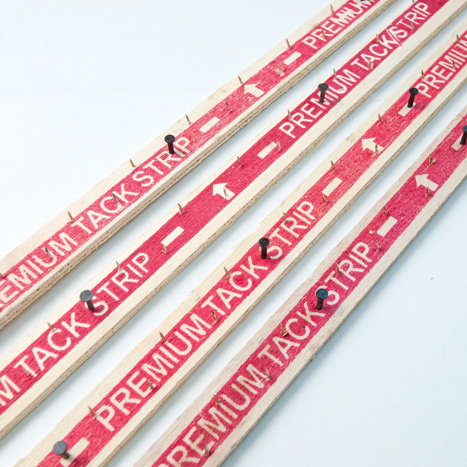 122cm Length 2.5cm Width Flooring Wooden Carpet Tack Strips Gripper Rug Installation Tools for Carpet DIY