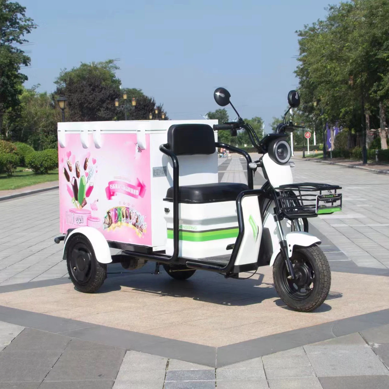 Tricycle Efficient Solution Three-Wheeler Refrigerated Cabinet Freezer Cargo Convenient Delivery for Urban Areas For Popsicle