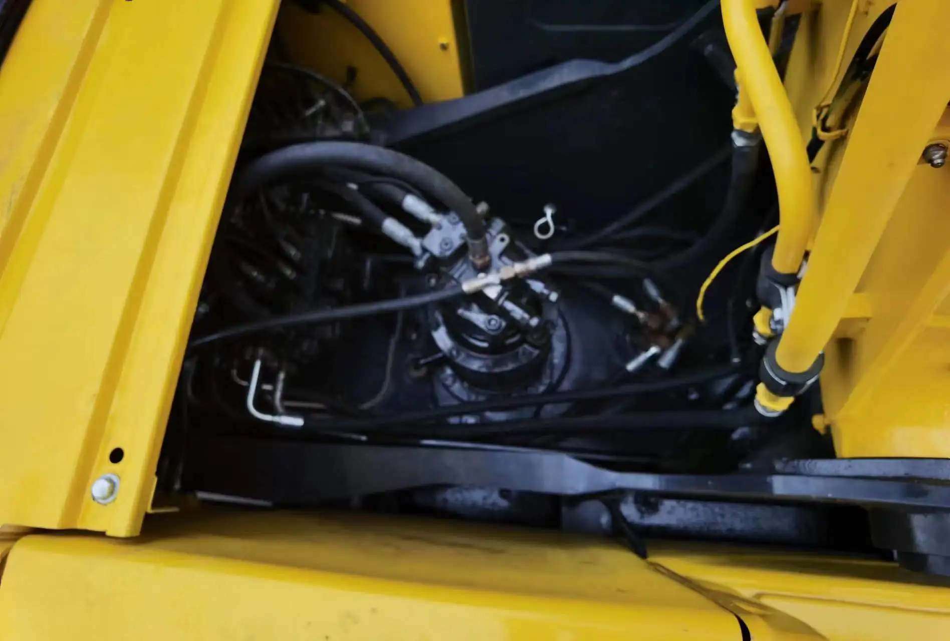 Perfect product 20 ton used japanese original machinery excavator Kobelcoo200-8 with low price for sale