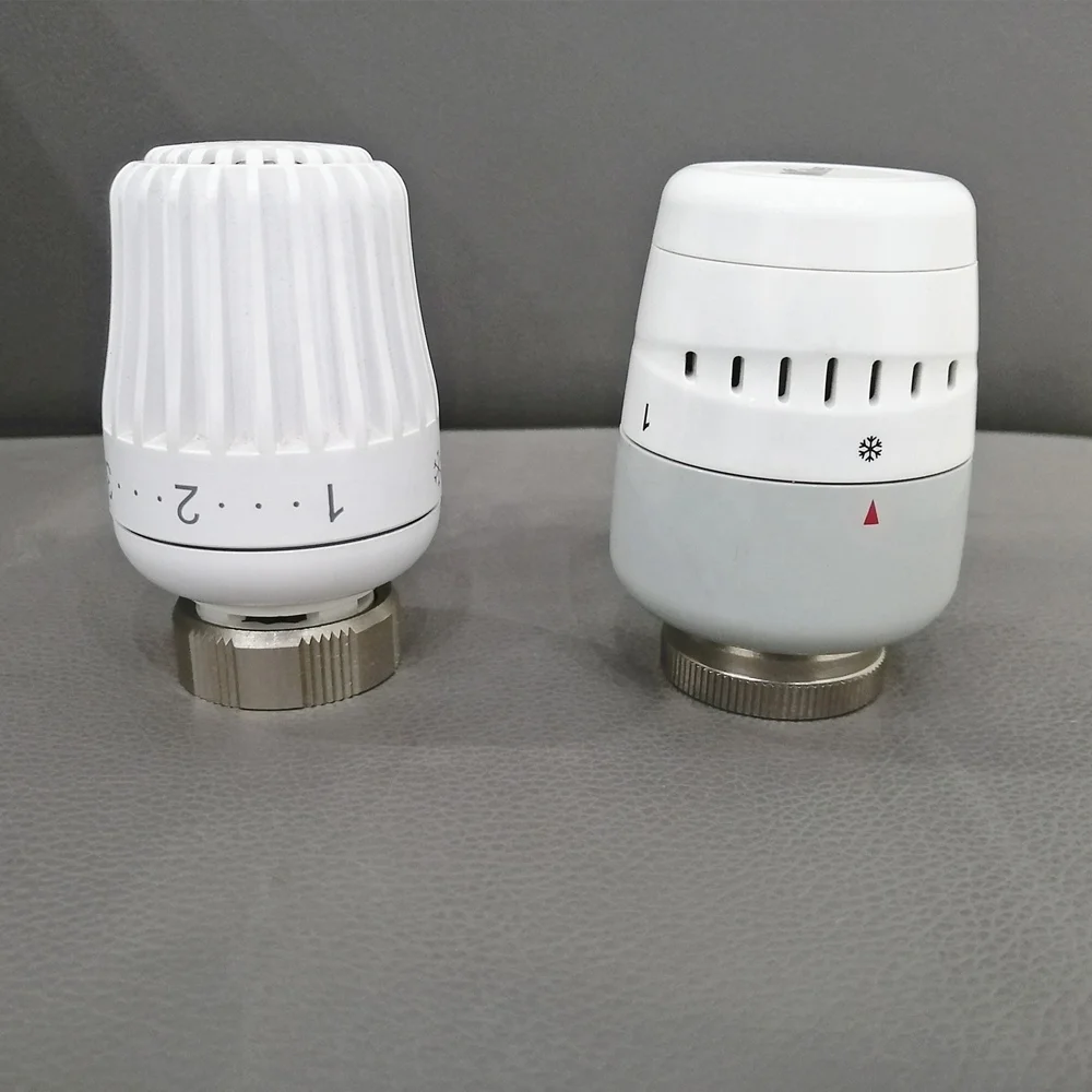 Special temperature controller for radiator