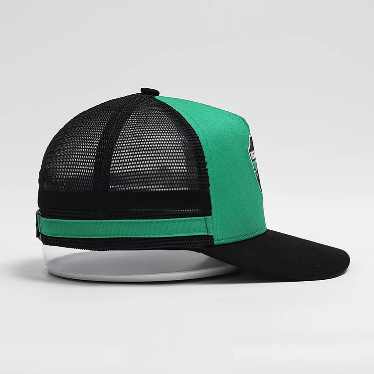 Popular Personalized Embroidery 5 Panel Two Tone Fitted Hat Custom Logo Cotton Mesh Trucker Sports Caps with plastic closure