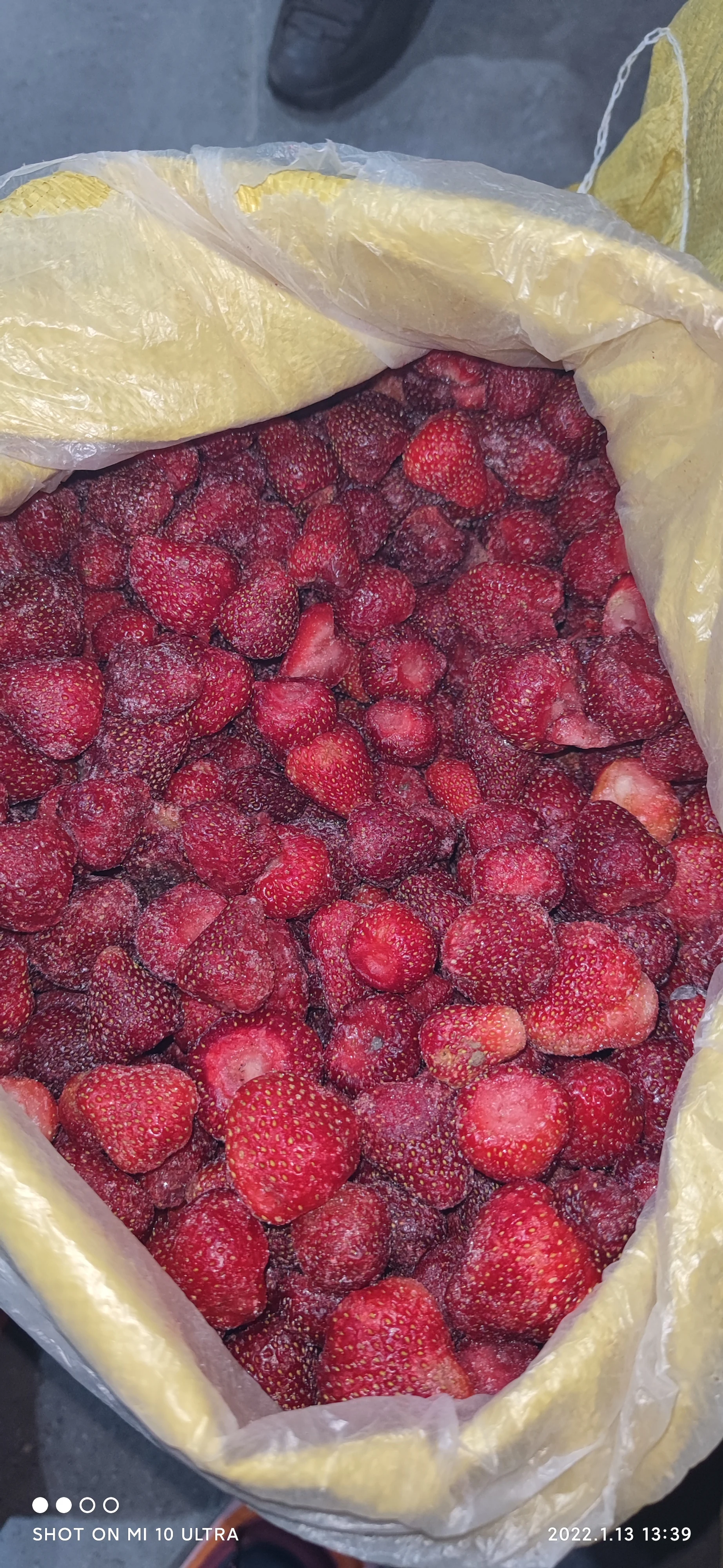 100% purity At Good Prices Desserts Ready  Great Frozen Strawberries  For Export In Quantity Quantities