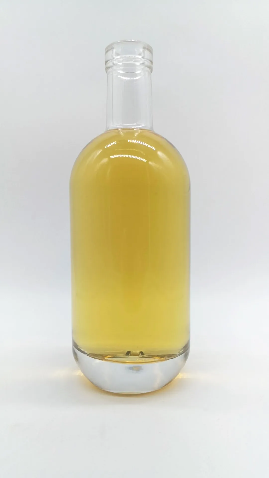 750ml 700ml emboss glass liquor bottle price empty whisky bottle customized bottles for whisky and vodka