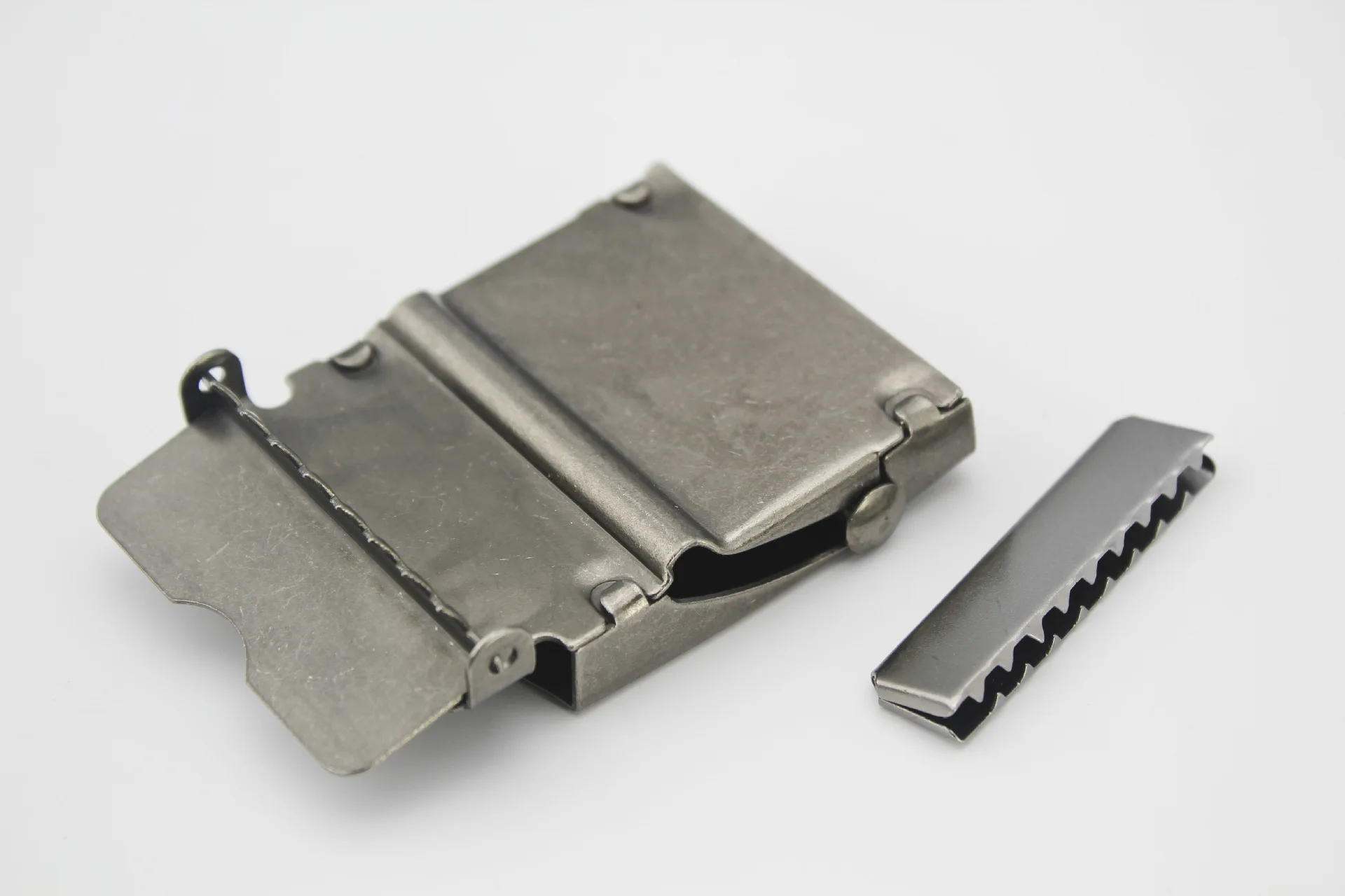 Cheap excellent quality plating  metal belt buckle clasp adjust buckle men belt buckle 32*43.5mm