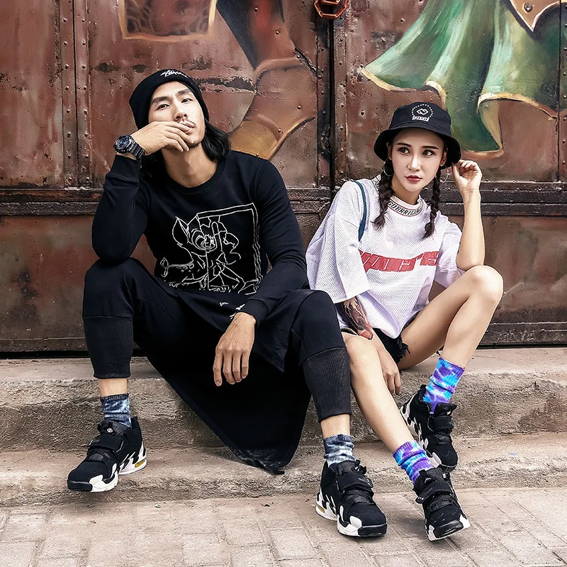 Uron Pure cotton street line character in long tie-dye socks stockings hose wet socks