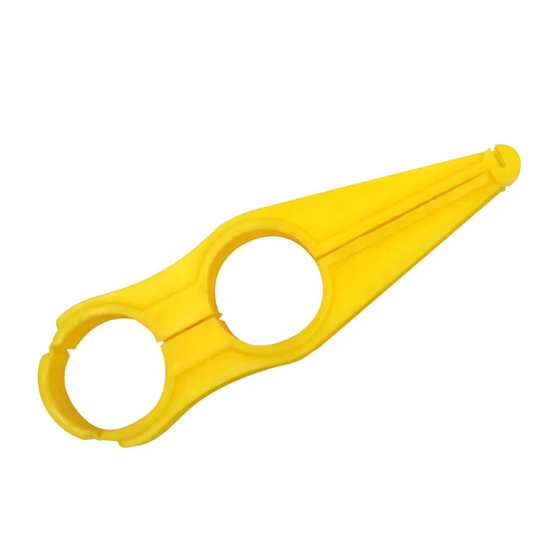 Hot Selling Necessary Part Pipe Hose Clamp Clips S Shape Hanging Hook for Poultry Water Drinking Line