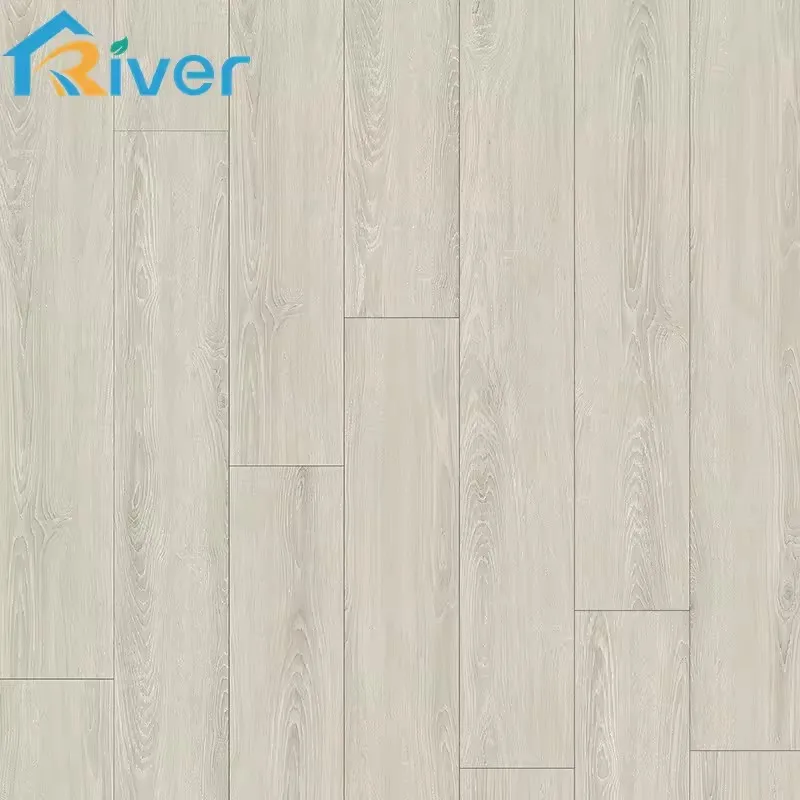 Made-to-Order Plastic Wood Flooring: SPC planks interlocking click lock