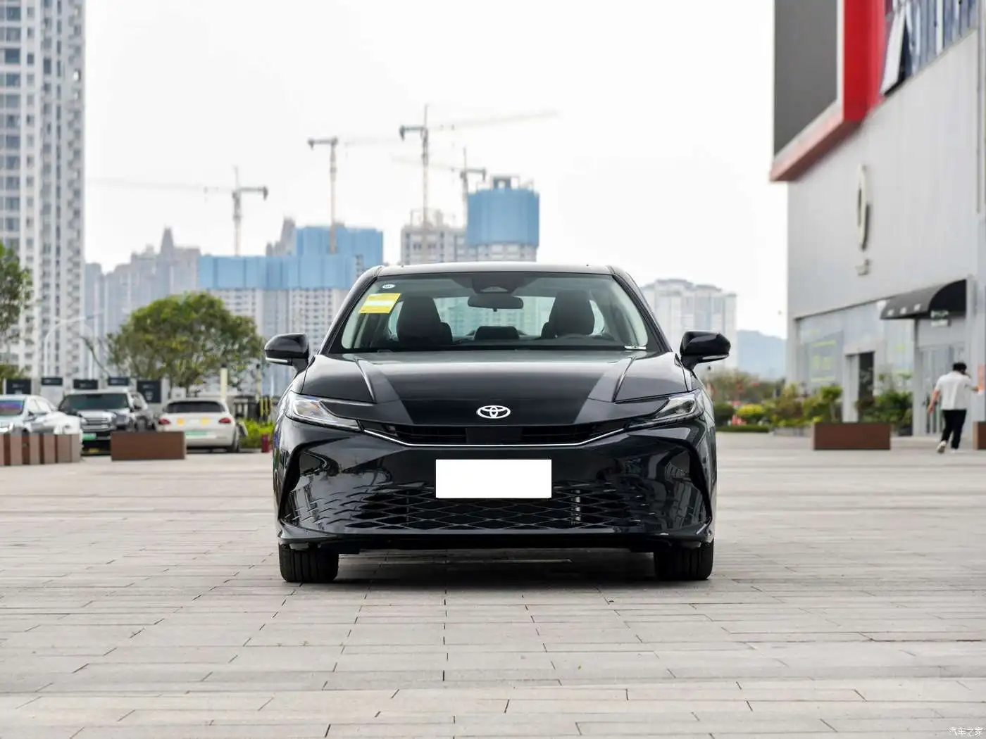 2024 Toyota Camry Elite Sedan FWD Hybrid 2.0L 152PS L4 R17 112kW/188Nm Fabric Seats LHD Used Car for Sale