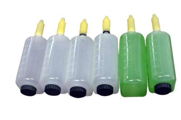 Water Tube Plastic Bottle Liquid Type Soap Dispenser Available Capacity Natural Silicone 1000ml Eco-friendly PE Cartons Square