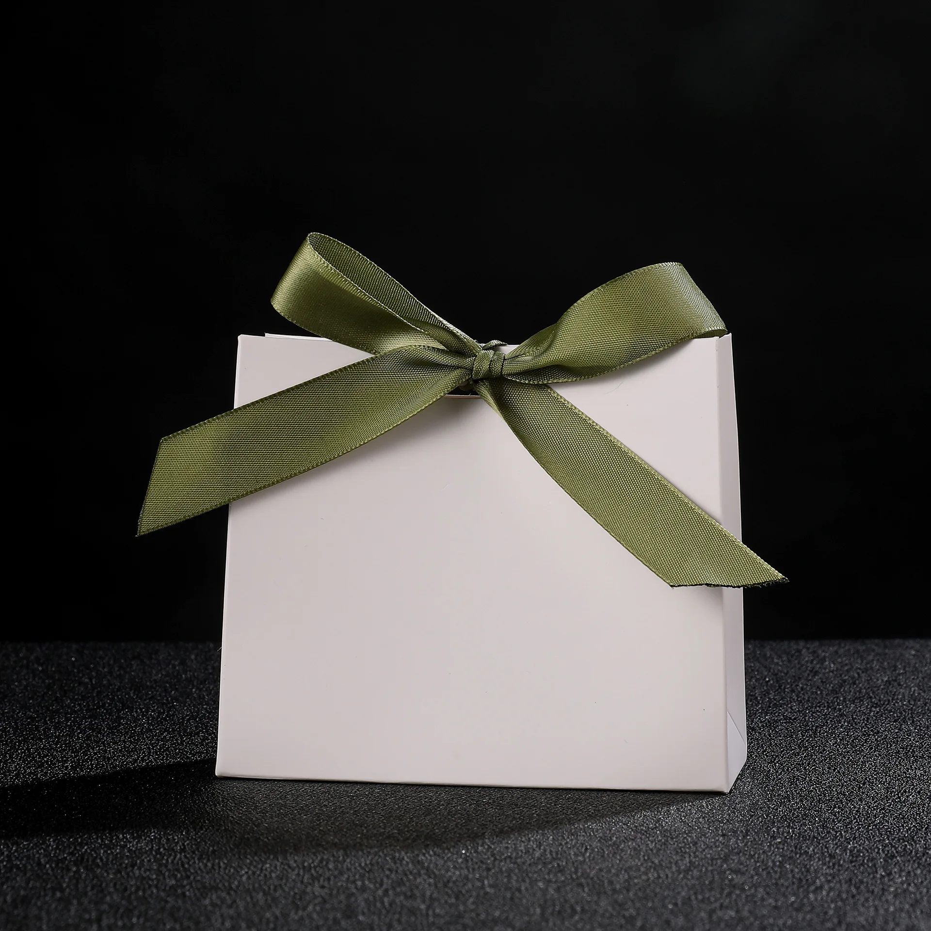 Recycled portable small single gift empty Paper Gift Bags With Satin Ribbon For Packaging