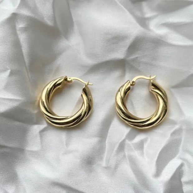 Европейская мода для женщин ювелирные изделия из золота 18 карат витой Хооп Серьги гипоаллергенные из нержавеющей стали переплетенные серьги-кольца