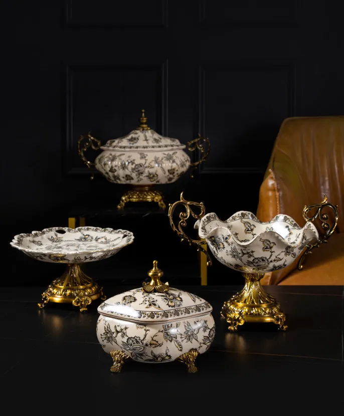 China manufacture high quality retro style handmade the middle east style luxury fruit plate bule flower pattern ceramic plate