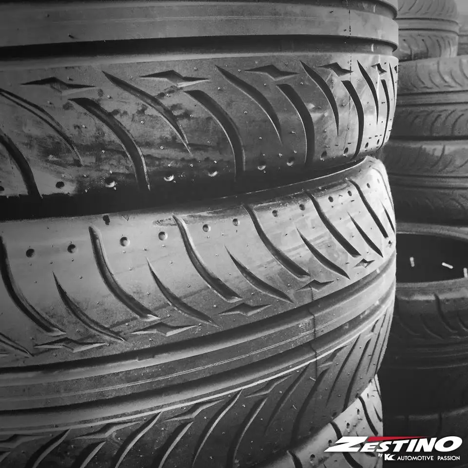 Шины для спортивных автомобилей японские шины дрифтерных гонок ZESTINO GREDGE 07RR 265/35R18 TW240AA полускользкие