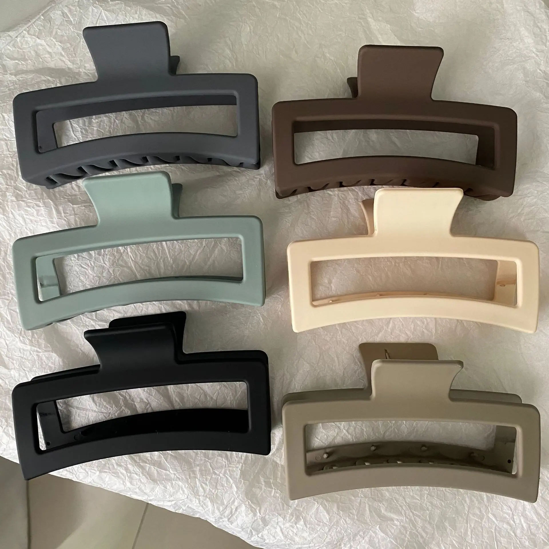 factory wholesale 13cm large hair claw clips oversized plastic hair claw clips for long and thick hair