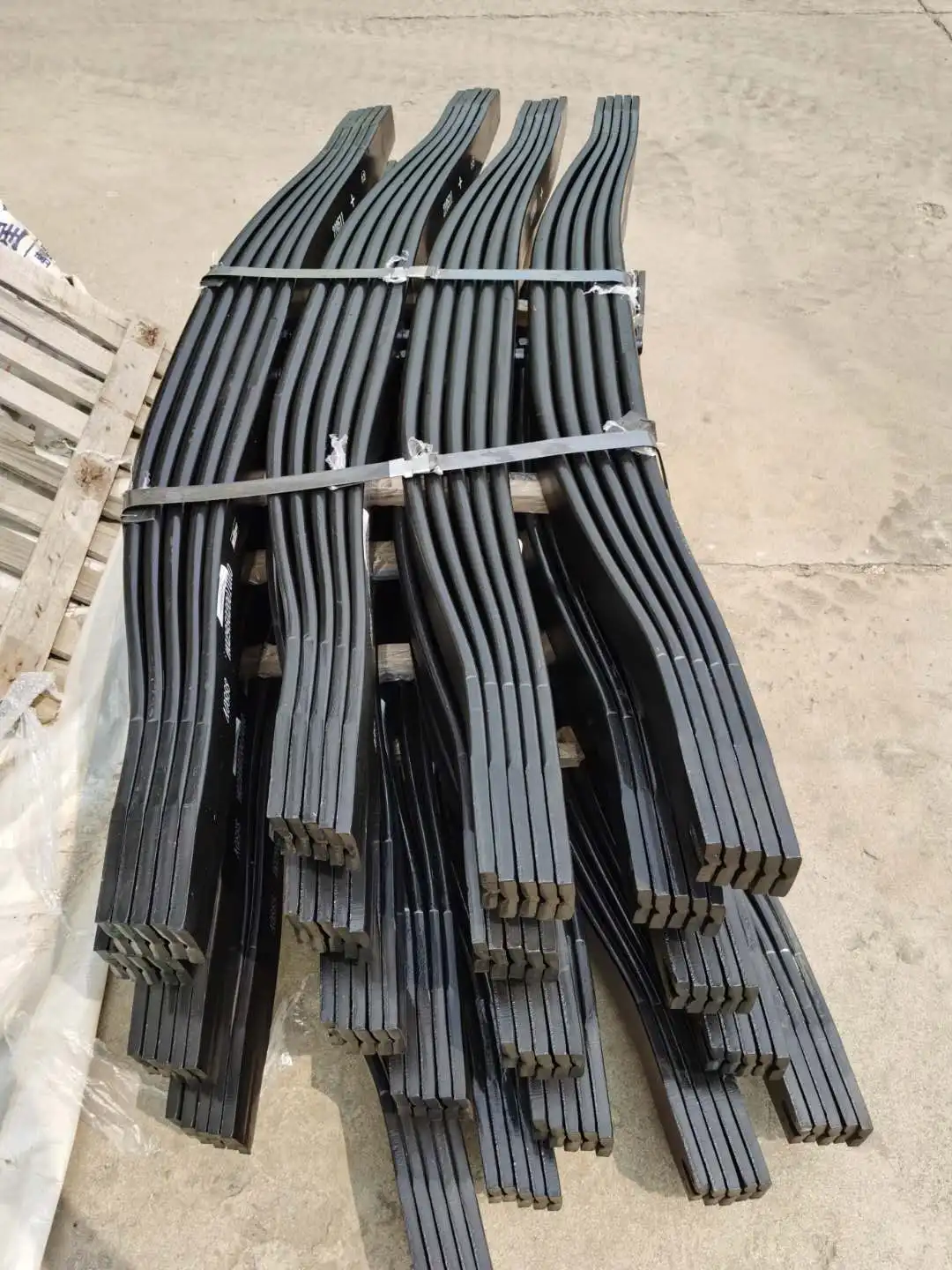 China leaf spring manufacturer for semi trailer and truck