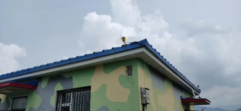 Low-intensity L-810 Single Aviation Obstruction Light 12VDC Red Obstruction Light Telecom Towers LED L810 Obstruction Light