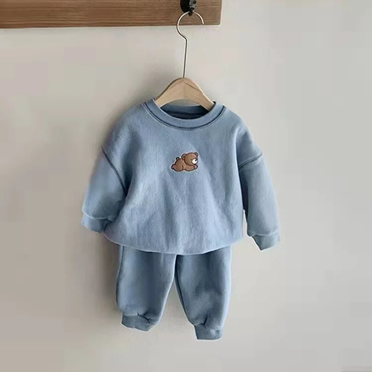 Повседневный свитер с вышивкой медведя для мальчиков и девочек, костюм, весна 2022, корейская детская одежда, детский спортивный комплект из двух предметов