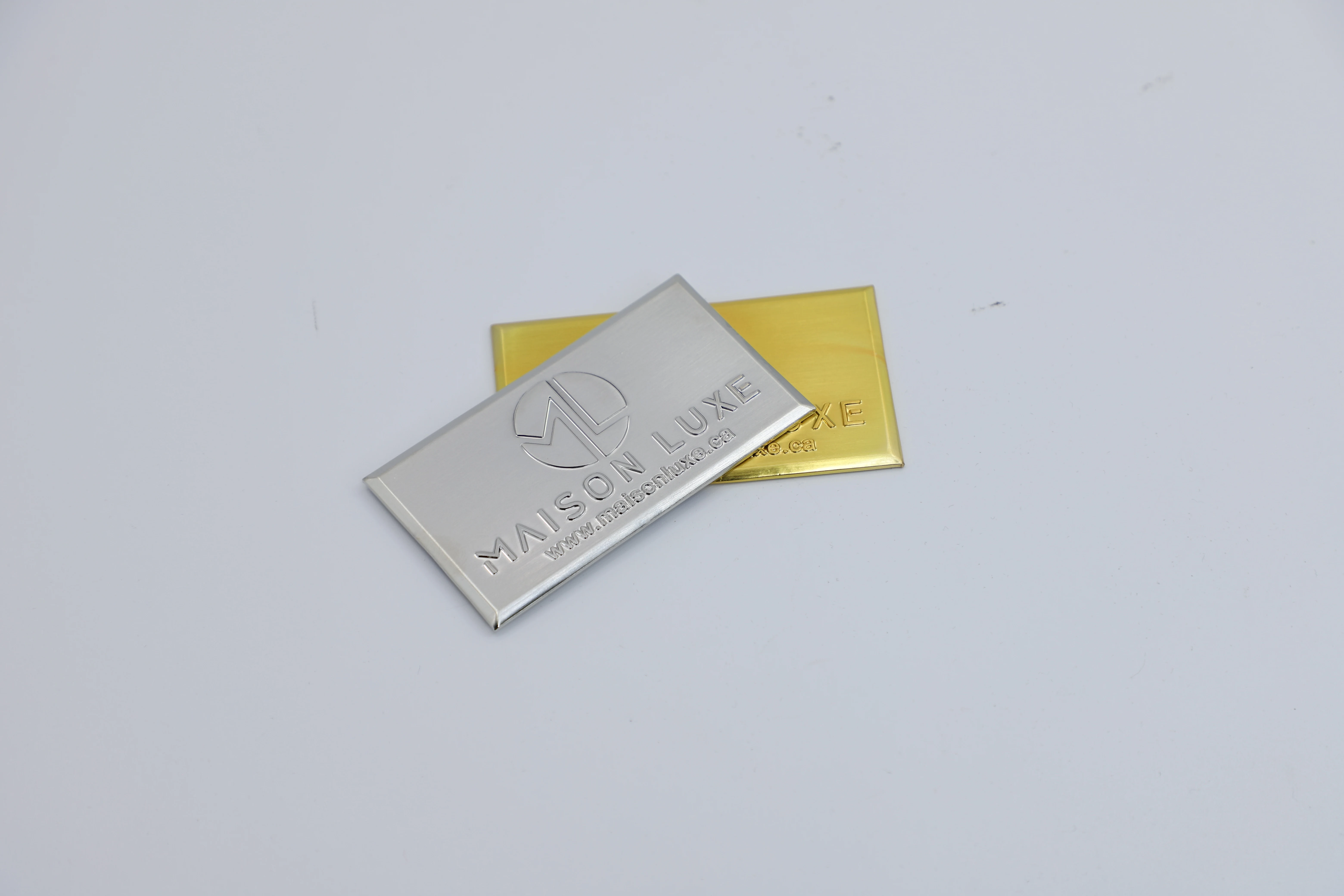 Glossy silver gold  Zinc alloy metal nameplate for bottle