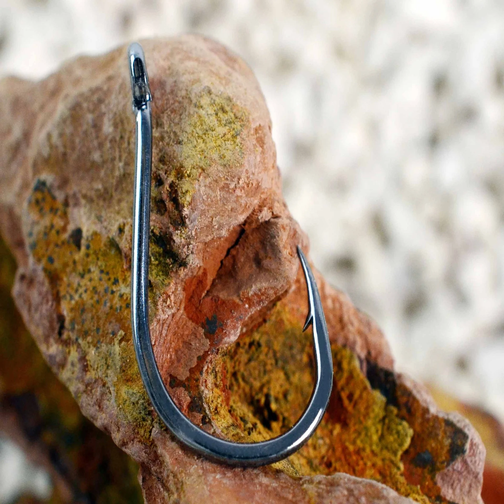 Factory Price 1#-16# High Carbon Steel 100 pcs/box Circle Big Barbed Fishing Hooks