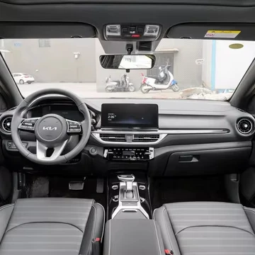 Роскошный 4-дверный седан 2024 Kia K3 1 5 л 115 л.с. бензиновый CVT Euro VI Emission FWD кожаные сиденья Лидер продаж