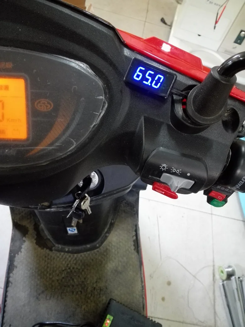 4.5-30dc voltmeter with 30cm lead