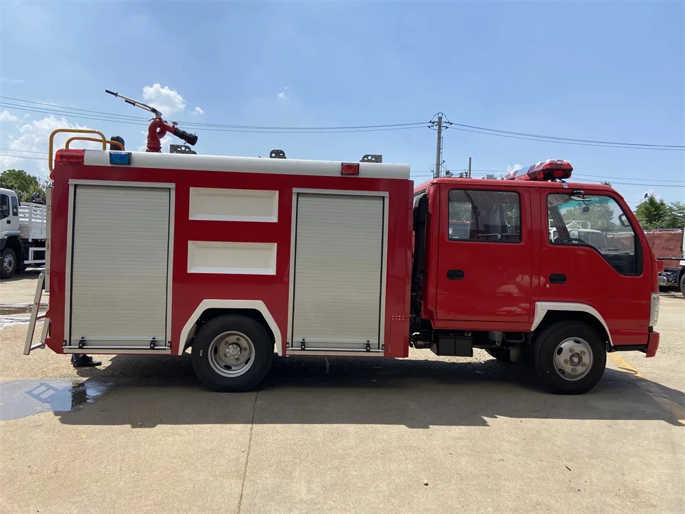 Factory Supply ISUZU Double Cabin 3 Cbm Water Tank Fire Trucks
