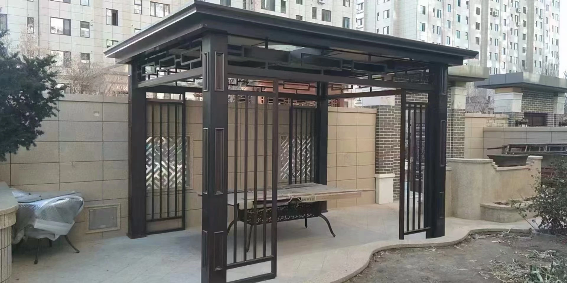Various Good Quality Flat Roof Easy Setup Sunscreen Outdoor Canopy  Privacy Gazebo