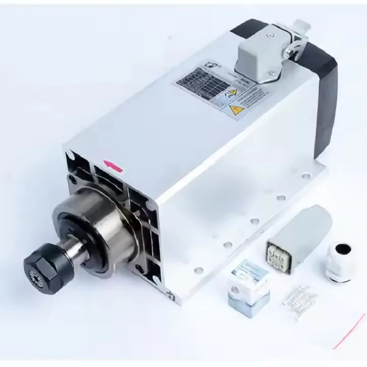 Высокоскоростной двигатель шпинделя ER 32 380 В 5,5 кВт с водяным охлаждением для маршрутизатора с ЧПУ