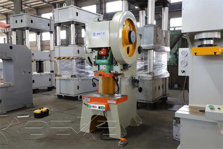 J23 Series Mechanical 250 ton Manual Power Press C Type Eccentric Punching Machine