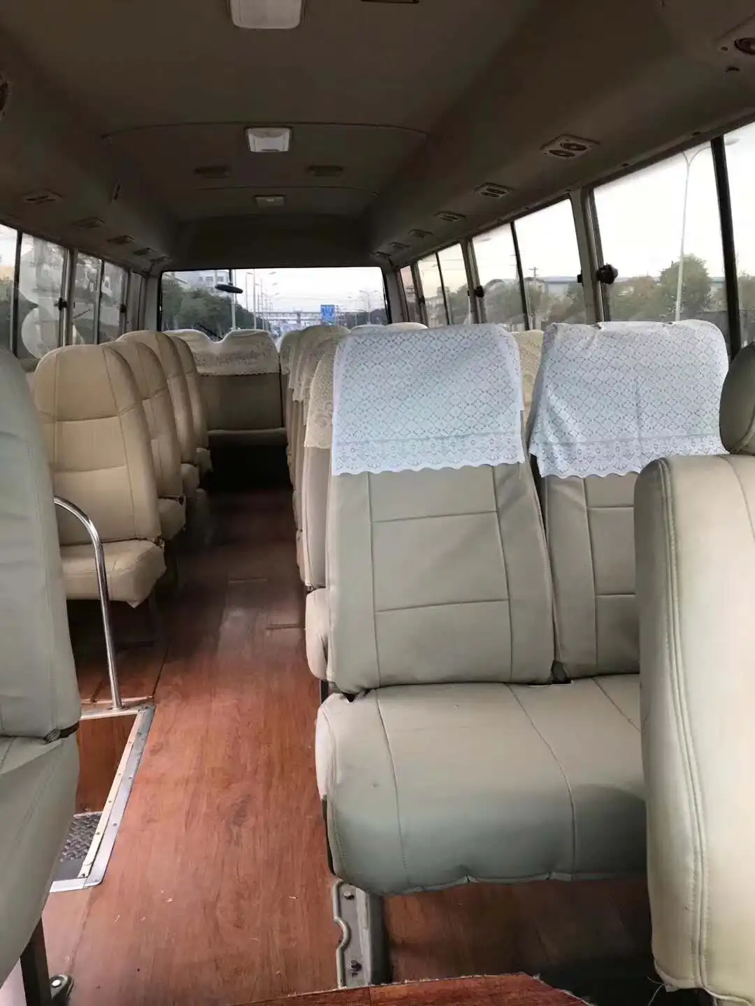 LHD 2016 Japan used good condition Toyotai coaster bus with diesel engine 23 seats white  for seal